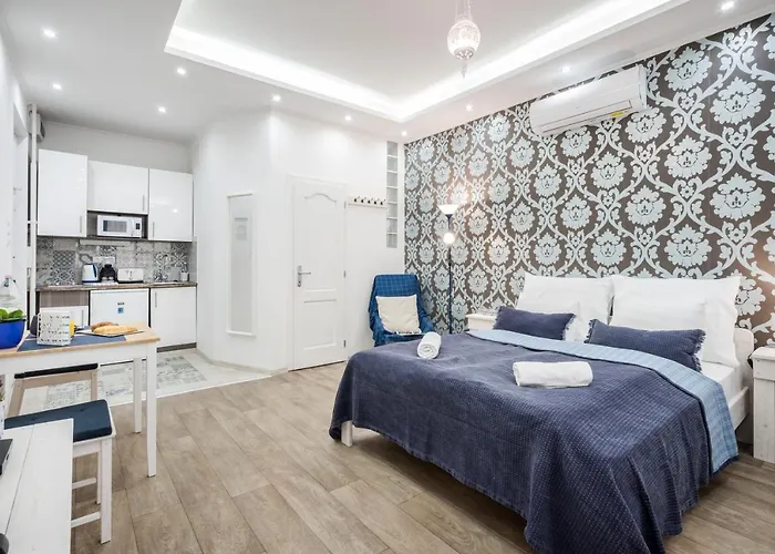 Bpr Shiny Deluxe Home